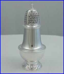 5 ¾ Vintage English Georgian Style Silver Caster, London 1971, 146mm, 94g