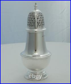 5 ¾ Vintage English Georgian Style Silver Caster, London 1971, 146mm, 94g