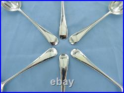 A vintage sterling silver set of 6 old English dessert spoons, London 1939