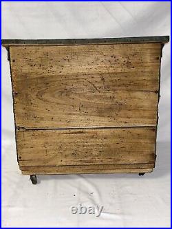 ANTIQUE 19c VINTAGE ENGLISH EMBOSSED BRASS REPOUSSE STORAGE Rolling Log Box Lrg