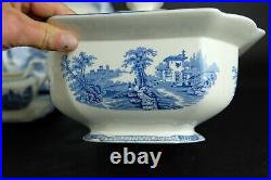 Antique English blue dinnerservice' Adams landscape' 19th century