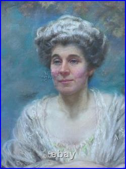 Antique Painting Portrait Of A Lady, Vintage Pastel, Oval Gilt Frame