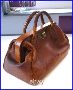Antique Quality Brown English Leather Gladstone Bag By British Railway Western