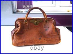 Antique Quality Brown English Leather Gladstone Bag By British Railway Western