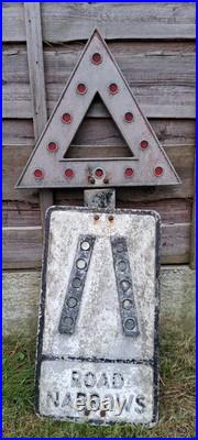 Antique Rare Traffic Sign Road Narrows Reflective Cats Eye Franco Cast Metal Old