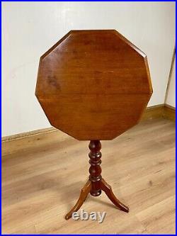 Antique Vintage Oak Plank Tilt Top Tripod Wine Side Lamp Or Supper Table