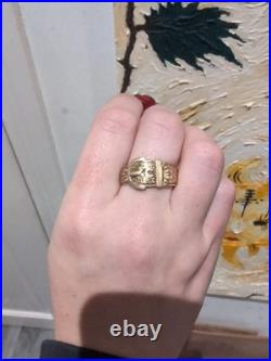 Beautiful vintage english hallmark 375 9ct gold embossed belt buckle ring Size V