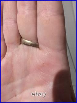 Beautiful vintage english hallmark 375 9ct gold embossed belt buckle ring Size V Beautiful vintage english hallmark 375 9ct gold embossed belt buckle ring Size V