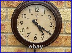 ENGLISH 1950s SMITHS Vintage Bakelite Wall Clock. Rare visual chevron feature