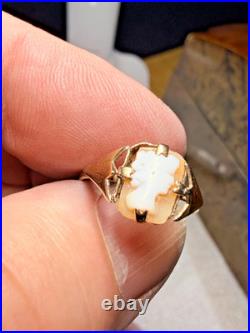 English Antique Cameo Ring 9ct Gold Lovely Vintage Piece