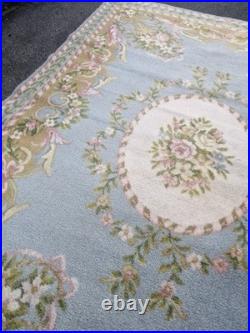 English Vintage Country House Wool Rug