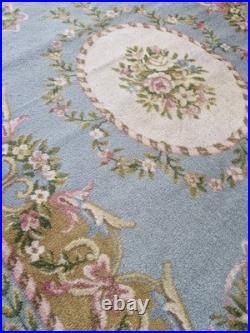 English Vintage Country House Wool Rug