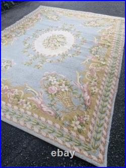 English Vintage Country House Wool Rug