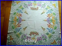 Exquisite Vintage Hand Embroidered Fairistytch Tabelcoth Garden Flowes 51