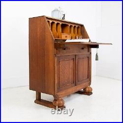 Good Quality Vintage English Oak Bureau with Storage C. 1930s