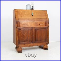 Good Quality Vintage English Oak Bureau with Storage C. 1930s