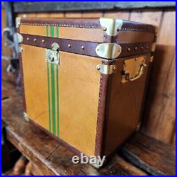 Handmade English Luxury Antique Leather Cube Trunk Perfect Side Table