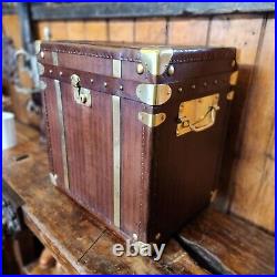 Handmade English Luxury Antique Leather Cube Trunk Perfect Side Table