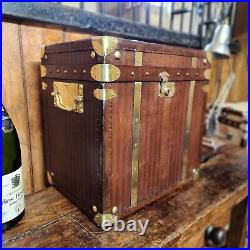 Handmade English Luxury Antique Leather Cube Trunk Perfect Side Table