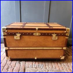 Handmade English Luxury Antique Leather Trunk Perfect Coffee Table