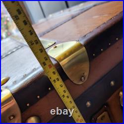 Handmade English Luxury Antique Leather Trunk Perfect Coffee Table
