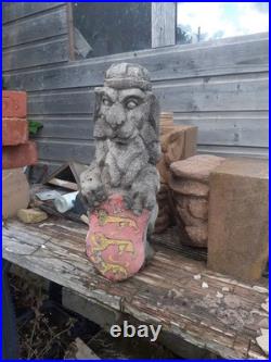 Old Lion Carving, Old English Lion, Vintage Stone Carving In Yorkshire Stone