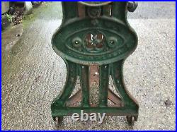 Original Vintage Cast Iron Mangle Clothes Wringer Turns Freely Feature Display