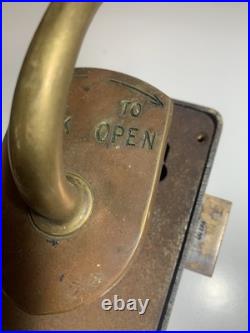 PYX PATENT penny operated public toilet door lock No Keys (2)