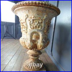 Pair Of Quality Antique Vintage Cast Iron Garden Urns Urn Planters Rwi5270