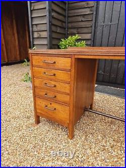 Pretty Single Pedestal desk In Oak with Drawers English 1950s Antique Vintage
