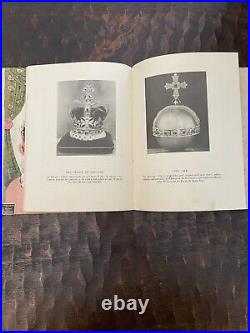 RARE 1953 Vintage Double Tunnel Book Diorama PeepShow Queen Elizabeth II Antique