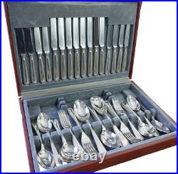 Roberts & Belk Old English Bright Cut 8 Settings Canteen Silver Plated Vintage