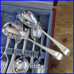 Roberts & Belk Old English Bright Cut 8 Settings Canteen Silver Plated Vintage