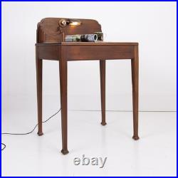 Small Vintage English Desk With Bankers Lamp 1920s