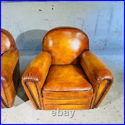 Stunning Pair of Vintage English Tan Leather Club Chairs Classic Design