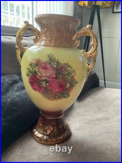 VINTAGE ANTIQUE English porcelain 2 handle decorative gilded vase circa1850-1900