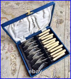 Vintage/Antique Ornate English Silver Plated Fish Cutlery Set In Silk Lined Box