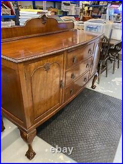 Vintage English Burled Walnut Sideboard Or Buffet With Queen Anne Legs