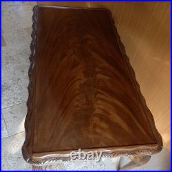 Vintage English traditional Carved Flamed Mahogany Coffee Table Queen Anne Legs