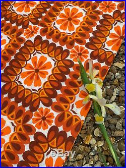 Vintage Fabric 1960s 1970s Retro Orange Daisy Flowers English Printed Remnant XL