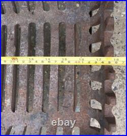 Vintage Old Antique Cast Iron Fire Grate Basket Olde English Cottage black Heavy