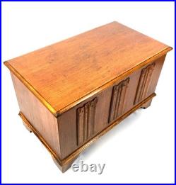 Vintage Wooden Oak Panelled Blanket Box / Coffer / Mid Century c. 1950 / Antique
