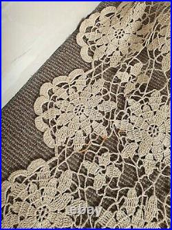 XL Antique/Vintage Cotton Crochet Cream Lace Bedspread/Tablecloth 250cm x 240cm
